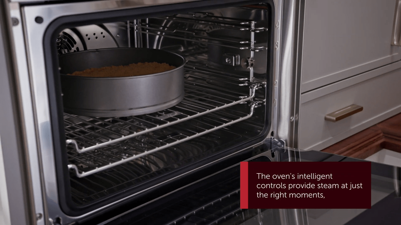 Commandes tactiles du four à convection-vapeur Wolf – Mode convection-vapeur - Gâteau au fromage