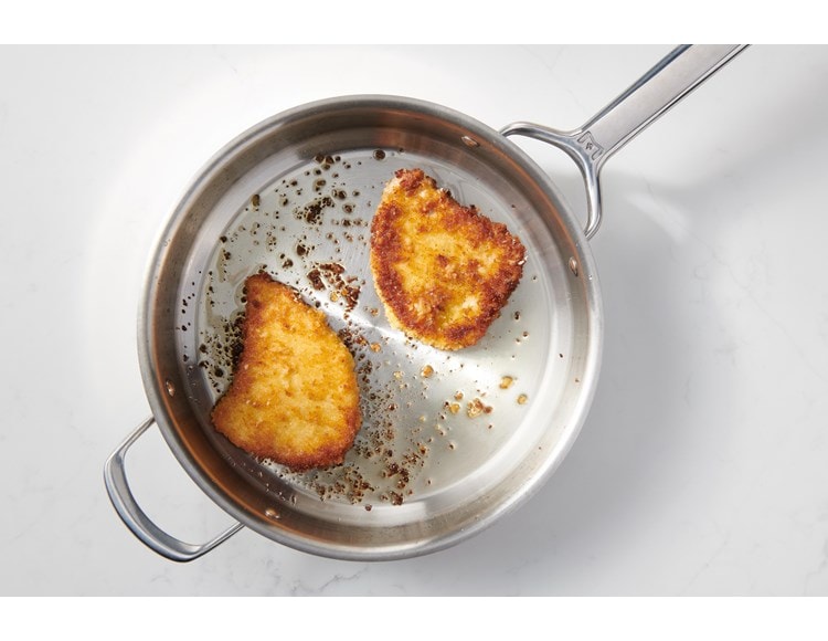 Recette de l’Escalope de porc facile et délicieuse en utilisant le mode Friture à la poêle de votre four Wolf