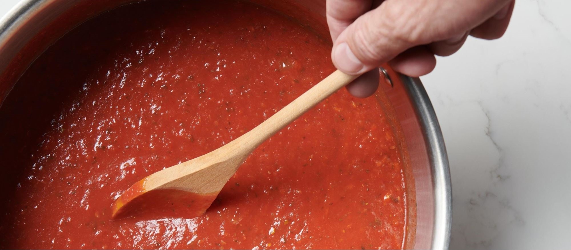 Recette de la Sauce Pomodoro facile et délicieuse en utilisant le mode Mijotage de votre four Wolf
