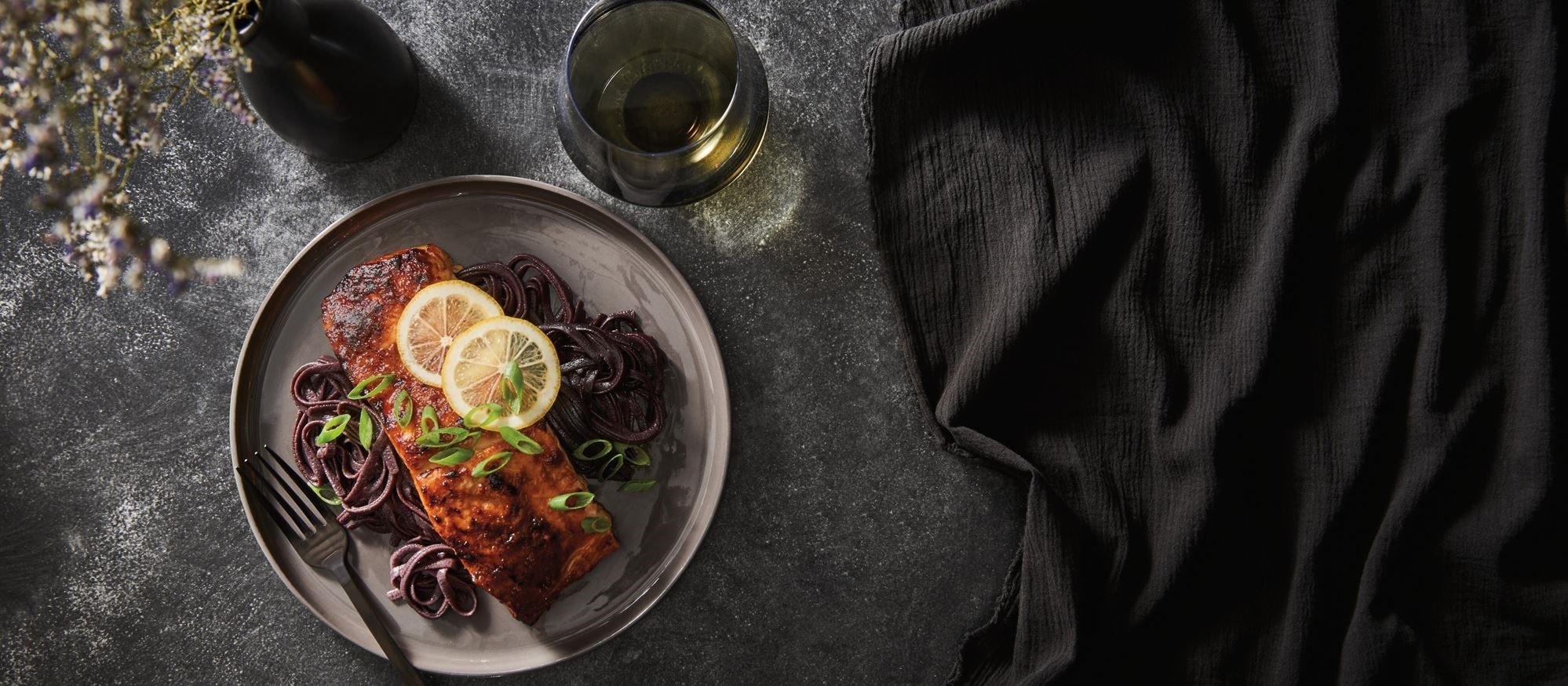 FOOD_GLAZED_SALMON_TC