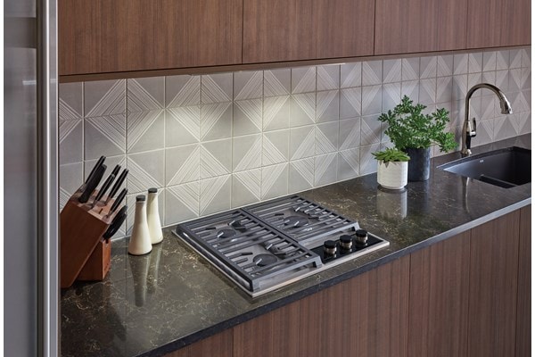 Surface de cuisson à gaz Wolf 24 po à encadrement de style transitionnel (CG243TF/S)