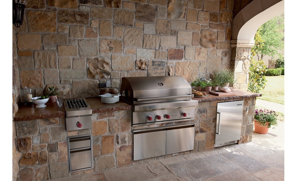 Wolf Appliances 42" Outdoor Gas Grill (OG42)