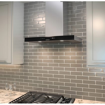 Hotte murale pour surface de cuisson Wolf 30 po - noire (VW30B)