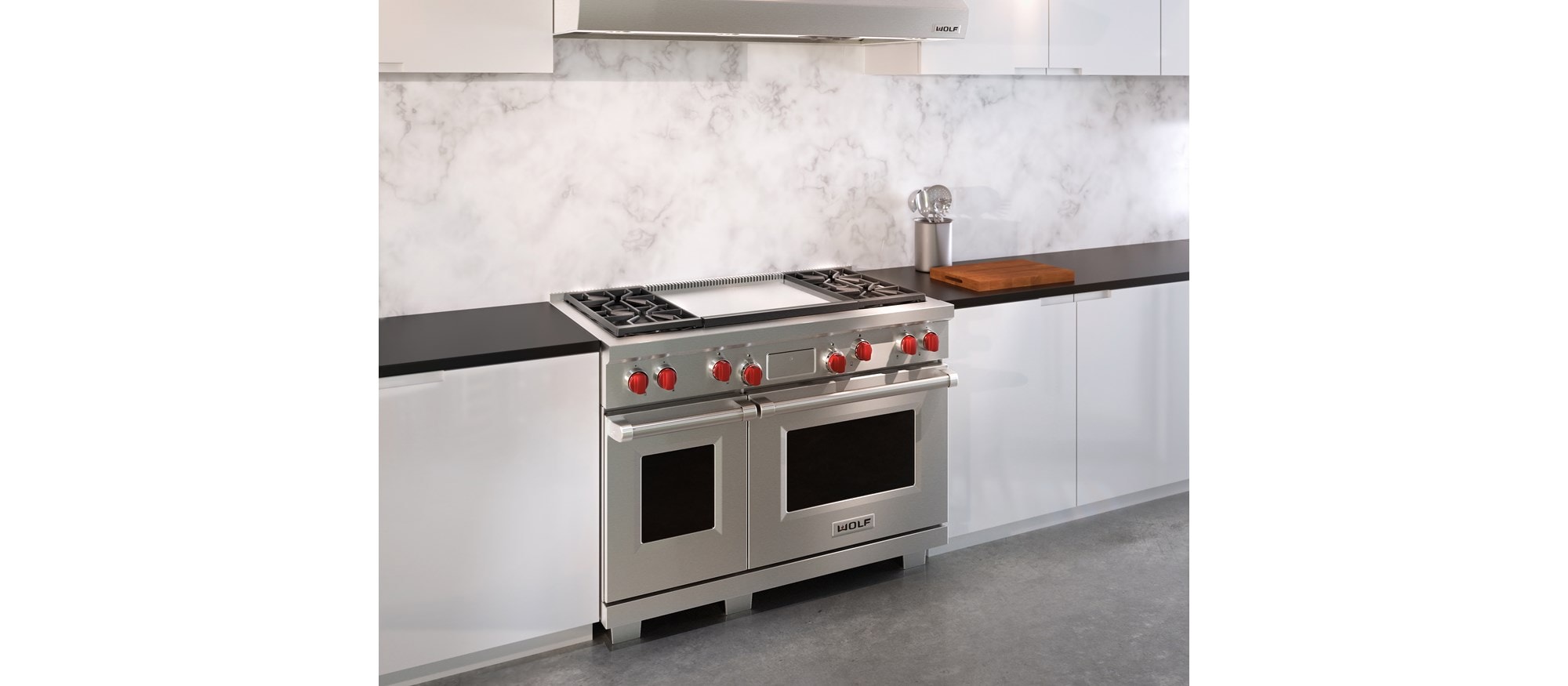 Wolf 48" Dual Fuel Range 4 Burners and Infrared Dual Griddle (DF484DG)